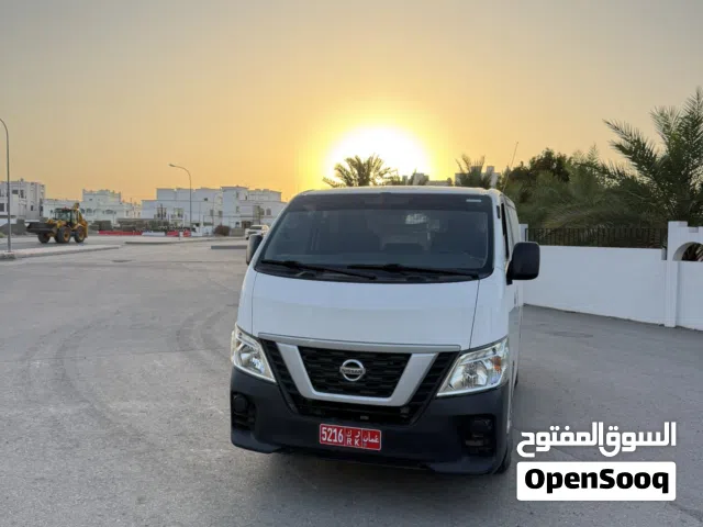 للبيع نيسان أورفان شاحنة مقفلة 2020 خليجي وكالة عمان بحالة ممتازة GCC Oman car