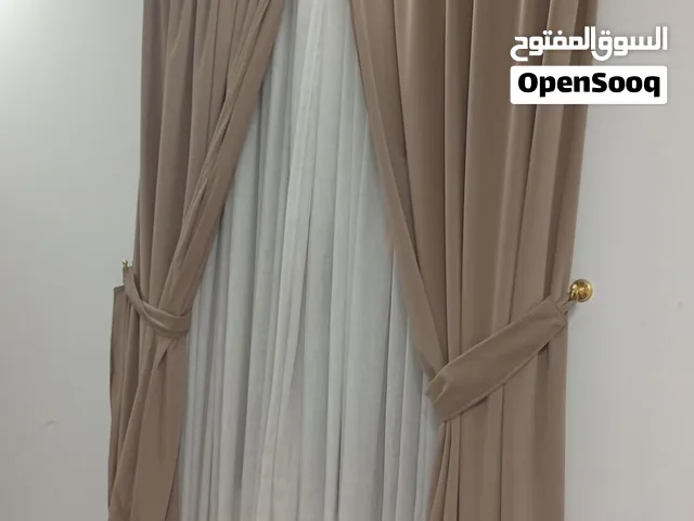 ستائر نوافذ شبه جديد للبيع عدد 4 سعر الواحد 20قابل للتخفيض