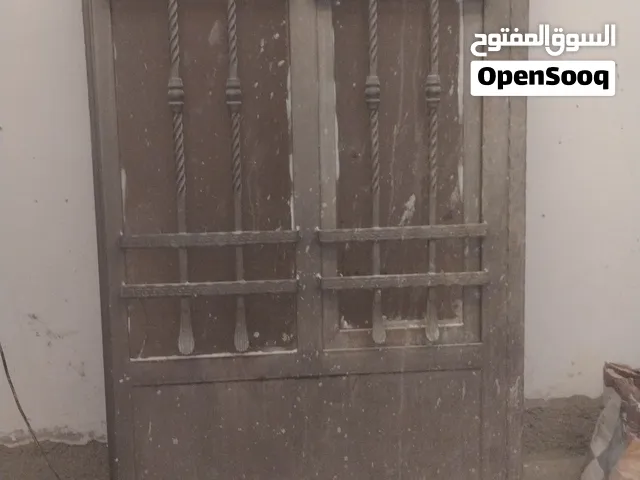 باب حديد رئيسي خارجي 2*2 مستعمل للبيع 60 دينار