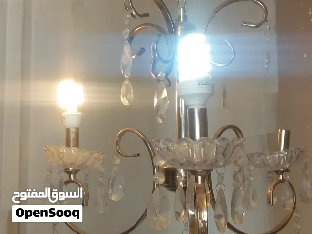 ثريات مستعملة للبيع