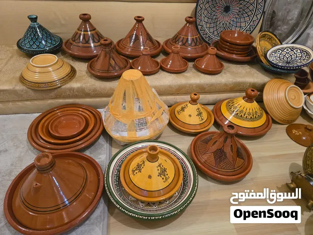أواني نحاسية هنديه للطهي، وطواجين مغربية وقصريات