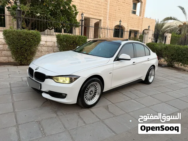 للبيع بي ام 320i صبغ وكاله ماعدا قطعه