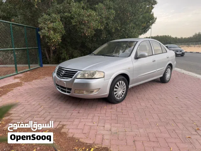 2010 نيسان صني SL