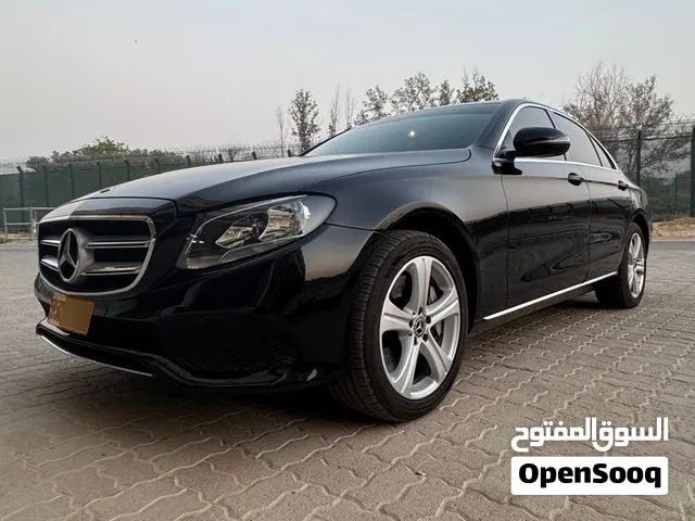 Mercedes Benz E400 sedan year 2018 Very good condition car