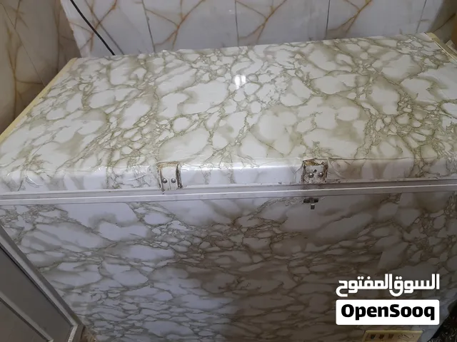 مجمدة للبيع