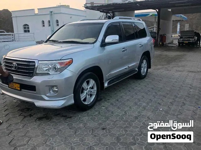 Used Toyota Land Cruiser in Al Batinah