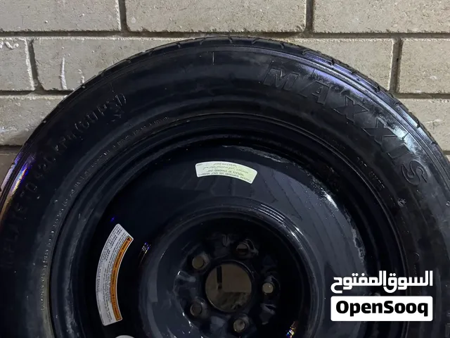للبيع تاير سبير اصلي حجم 18