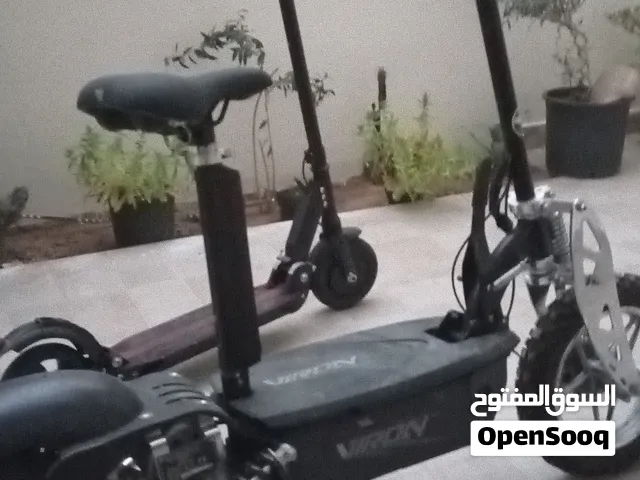 Trottinettes électriques à vendre – VIRON – 1600 DT les deux