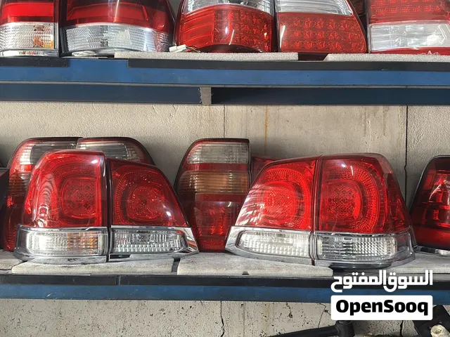 موجود قطع غيار استيشن لكزس 470/570