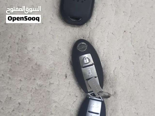 للبيع مفتاح هوندا اكورد ومرتاحين نيسان .....