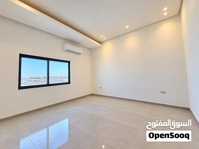 للايجار شقة نصف مفروش في درة المحرق بالقرب من ديار المحرق شامل الكهرباء والماء