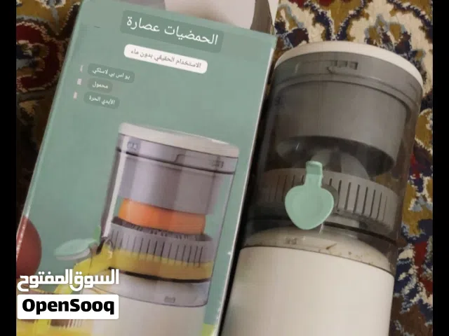 عصارة الحمضيات الطازجة مثل برتقال