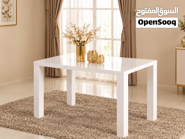 اثاث جديد بطراز حديث وانيق ابيض اللون مصقول بحرافيه