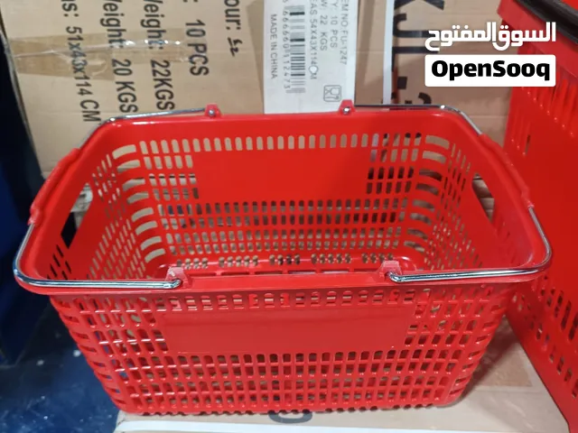 عربات وسلل متنوعة للتسوق للسوبر ماركيت