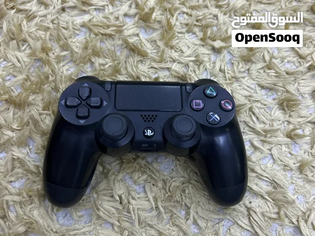 PlayStation 4 controller