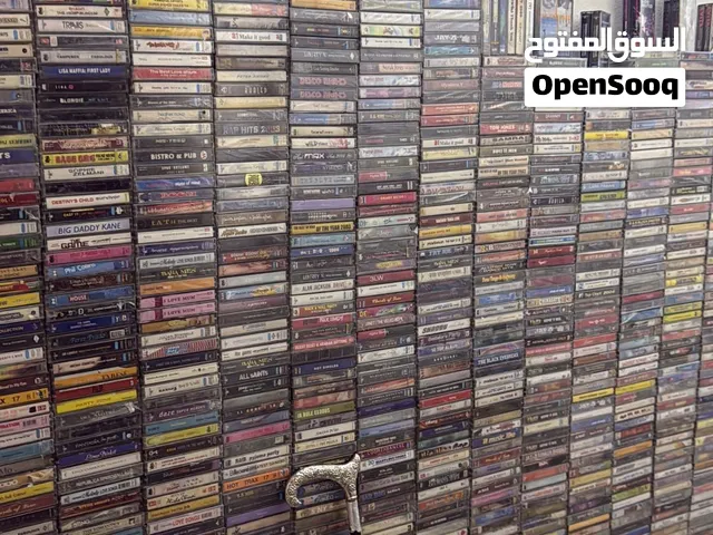 للبيع كاسيتات عربي / واجنبي