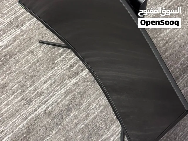 32 Samsung monitors for sale  in Ras Al Khaimah