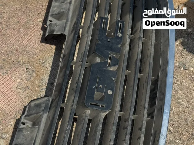 شبك امامي يوكن 2009 وكاله استعمال قصير