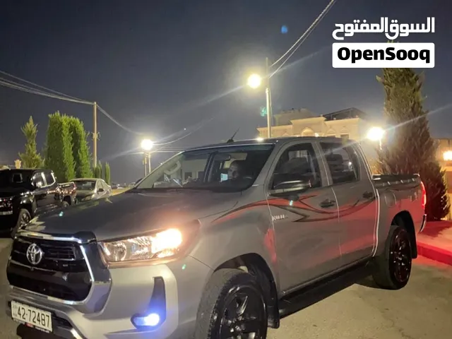 تويوتا هيلوكس DLX 2021 رمادي ديزل مع كامل المواصفات الخليجية ومرخصة