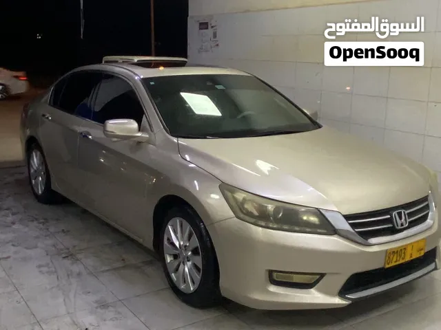 هوندا اكورد من النهايه 2700