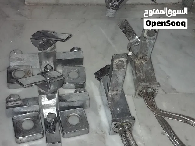 طقمين حمام بطارية مغسلة ودش وبطارية مجلى
