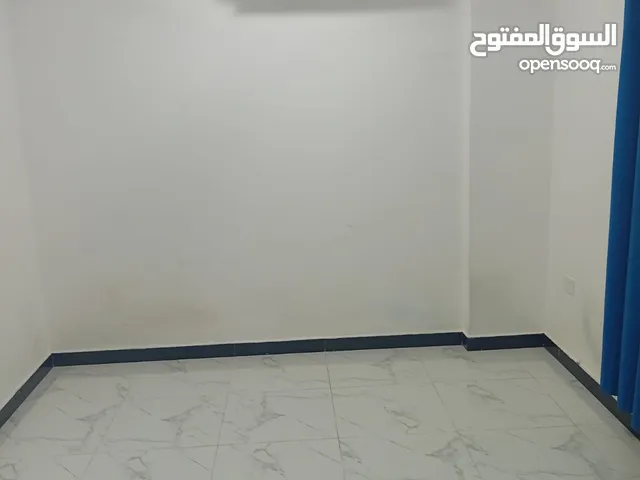 ROOM FOR RENT  IN MABELA               عرفة للايجار في المعبيلة
