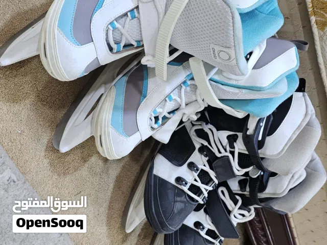 للبيع احذيه تزلج