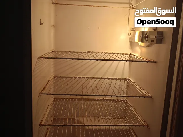 فريجيدار متوسطة للبيع بسومة معقولة