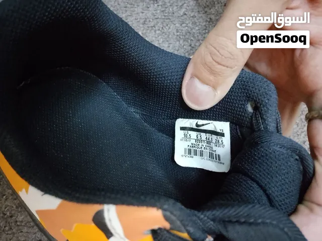 حذاء للبيع