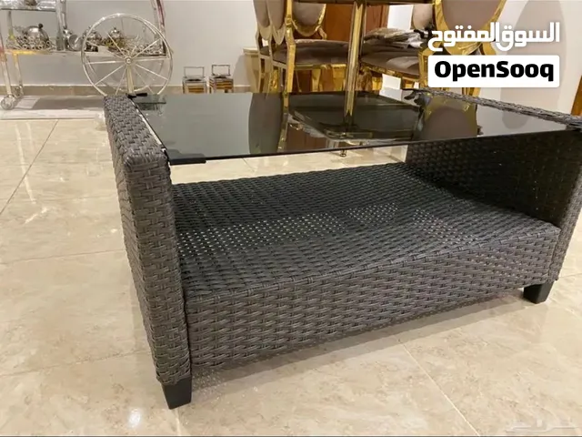 طاوله جانبيه من الراتان