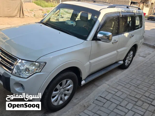 2010 Mitsubishi Pajero GLS
