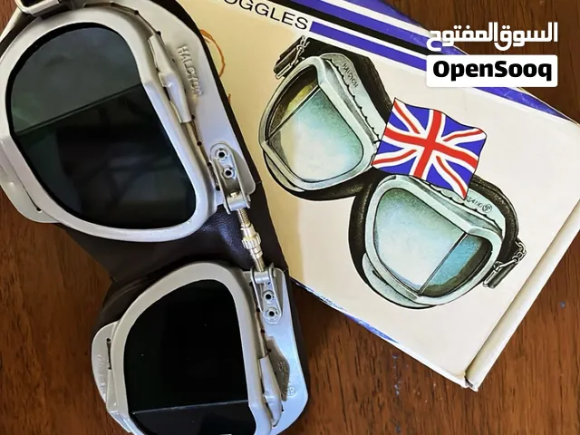 قطعه كلاسيكيه قديمه صناعه بريطانية اصليه لمستخدمي الدرجات الناريه و راكبي الخيول