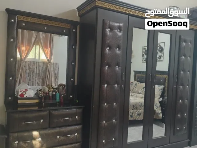 غرفة نوم كاملة 5 قطع - خشب محلي اصلي قوي  Complete 5-Piece Bedroom Set – Genuine Strong Local Wood