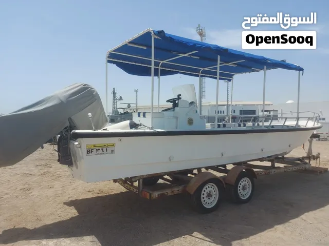 قارب مسطح بحاله ممتازه قليل الاستخدام