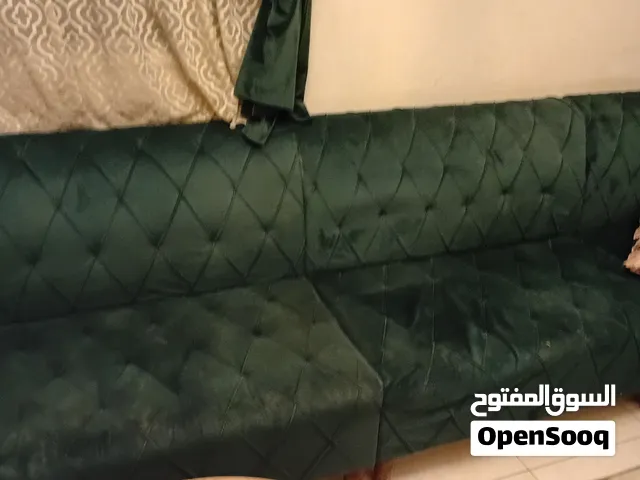 كنب نظيف بحاله جيده