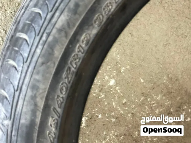 زوج تاير مال سوناتا امريكي 23 نضاف كلش للبيع مو نفس النقشه