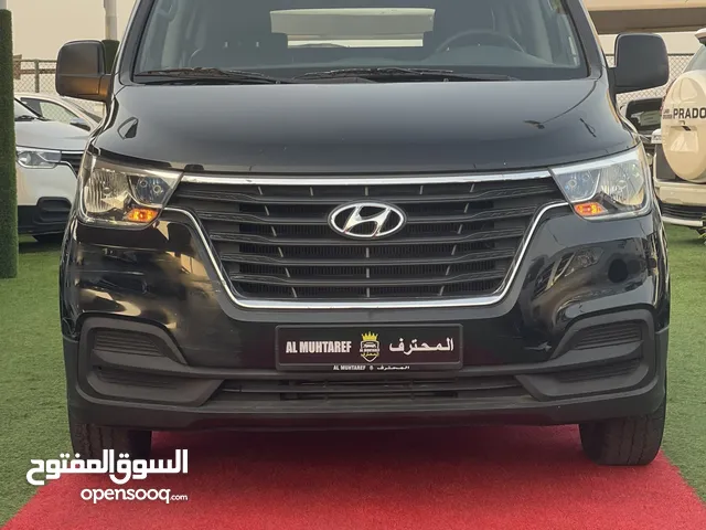 اتش وان-H1-2019-وارد كوريا-ديزيل-جير عادي--بحاله الوكاله- سياحي وشحن-شاشه وكاميرا