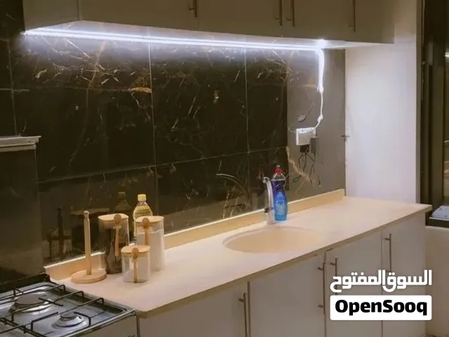 احجز الان كاونتر خشب تركي يجمع بين الفخامة والعملية، بتصميم عصري وخامات مختارة  تفصال حسب الطلب.....