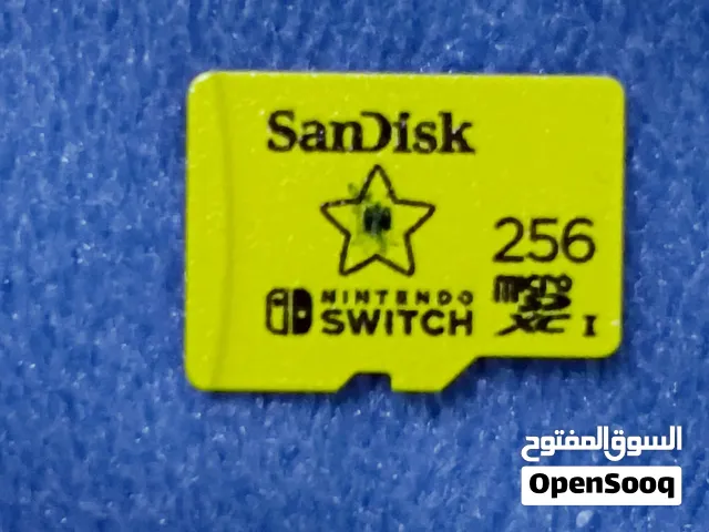 بطاقة مايكرو اس دي سعة 256 جيجابايت تعمل على الهاتف