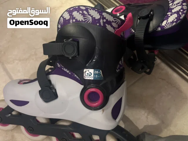 حذاء مع عجلات