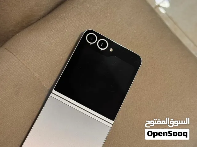 Samsung Galaxy Z Flip6