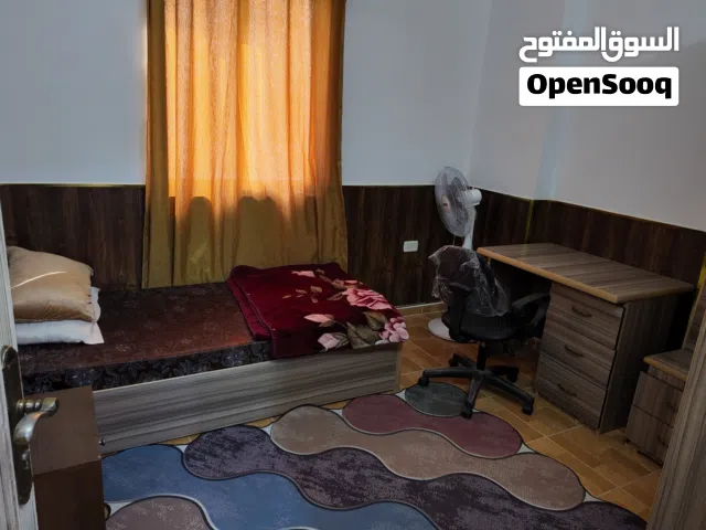 سكن طالبات للبيع مقابل جامعة اليرموك 120 غرفة مفروش بالكامل فرصة استثمارية