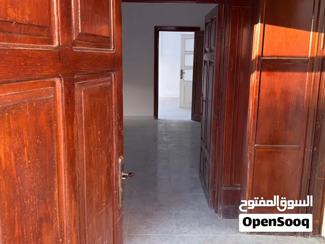 عيادة طبية او عيادة اسنان للايجار 136م2 وسط جبل عمان الدوار الثالث تبعد 25م عن مستشفى عمان الجراحي