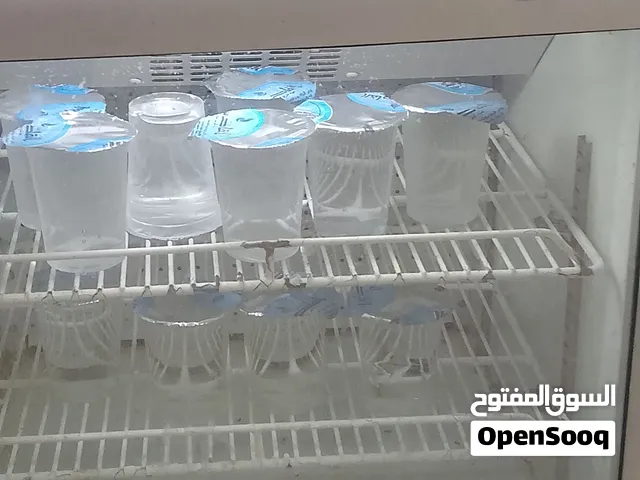 ثلاجة عرض ميني بار