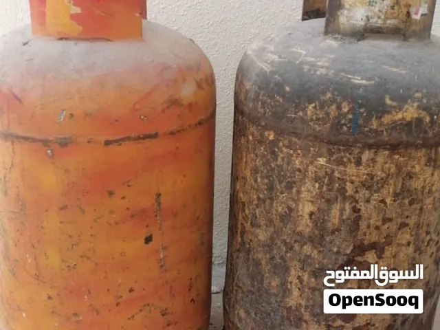 للبيع سلندرين غاز مستعملين بحالة جيدة Two used gas cylinders in good condition
