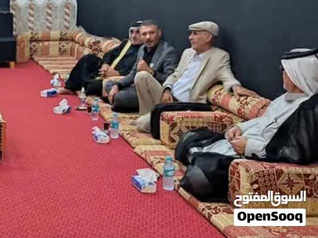 جلسة عربية للديوان