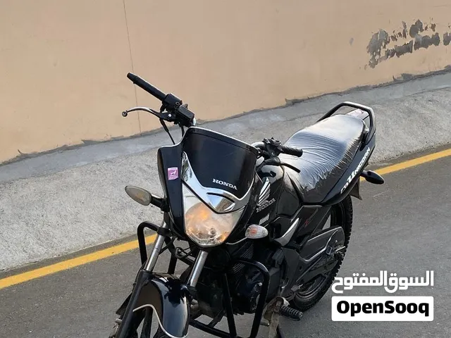 للبيع دراجه هوندا يونيكورن موديل 2019