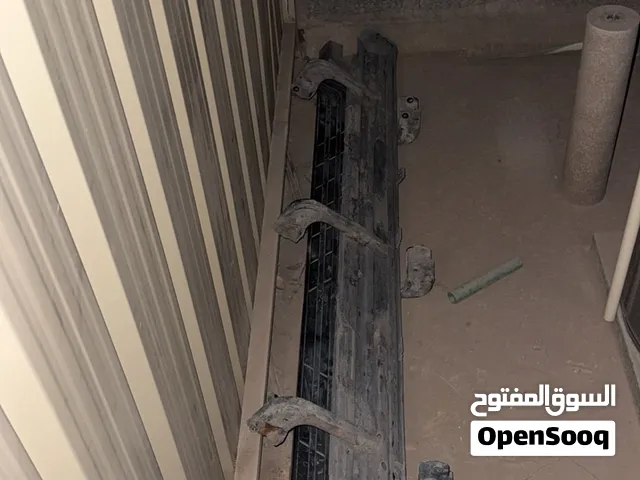 للبيع دواسات باجيرو نضيفه معا براغيهم