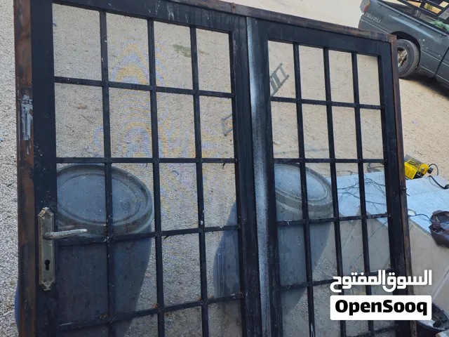 أبواب حماية ثقيل مع منخل