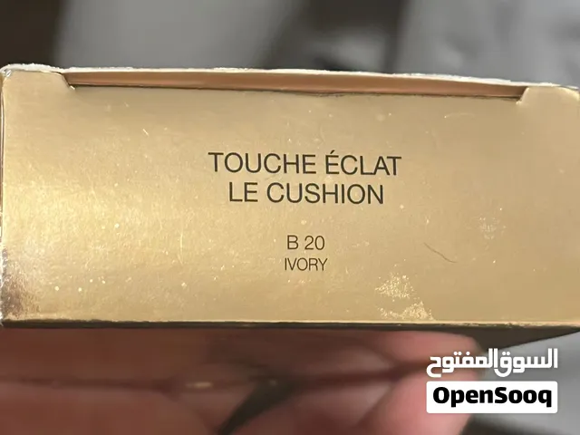 فاونديشن كوشن من افسان لوران درجه 02 ايفوري وفيوه واقي شمس 23